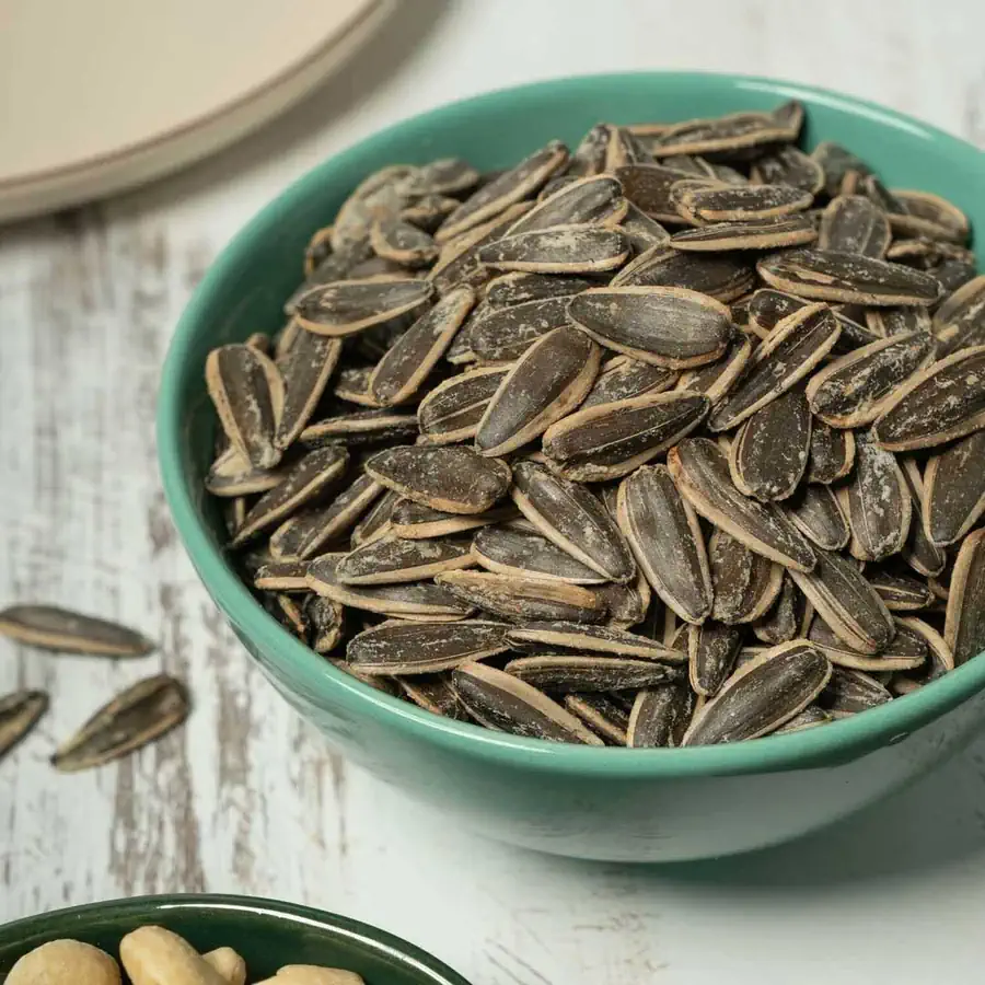  Siyah Çekirdek tuzlu 1 KG